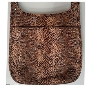 Snake skin handbag w/shoulder strap